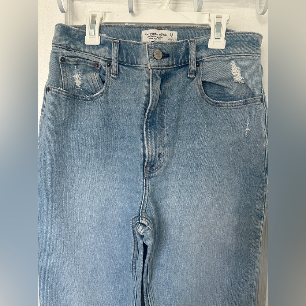 Abercrombie Jeans Flare size 28L